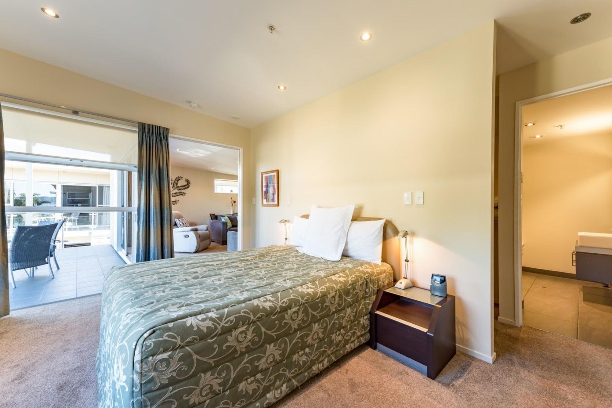 Edgewater Palms Apartments Paihia Extérieur photo