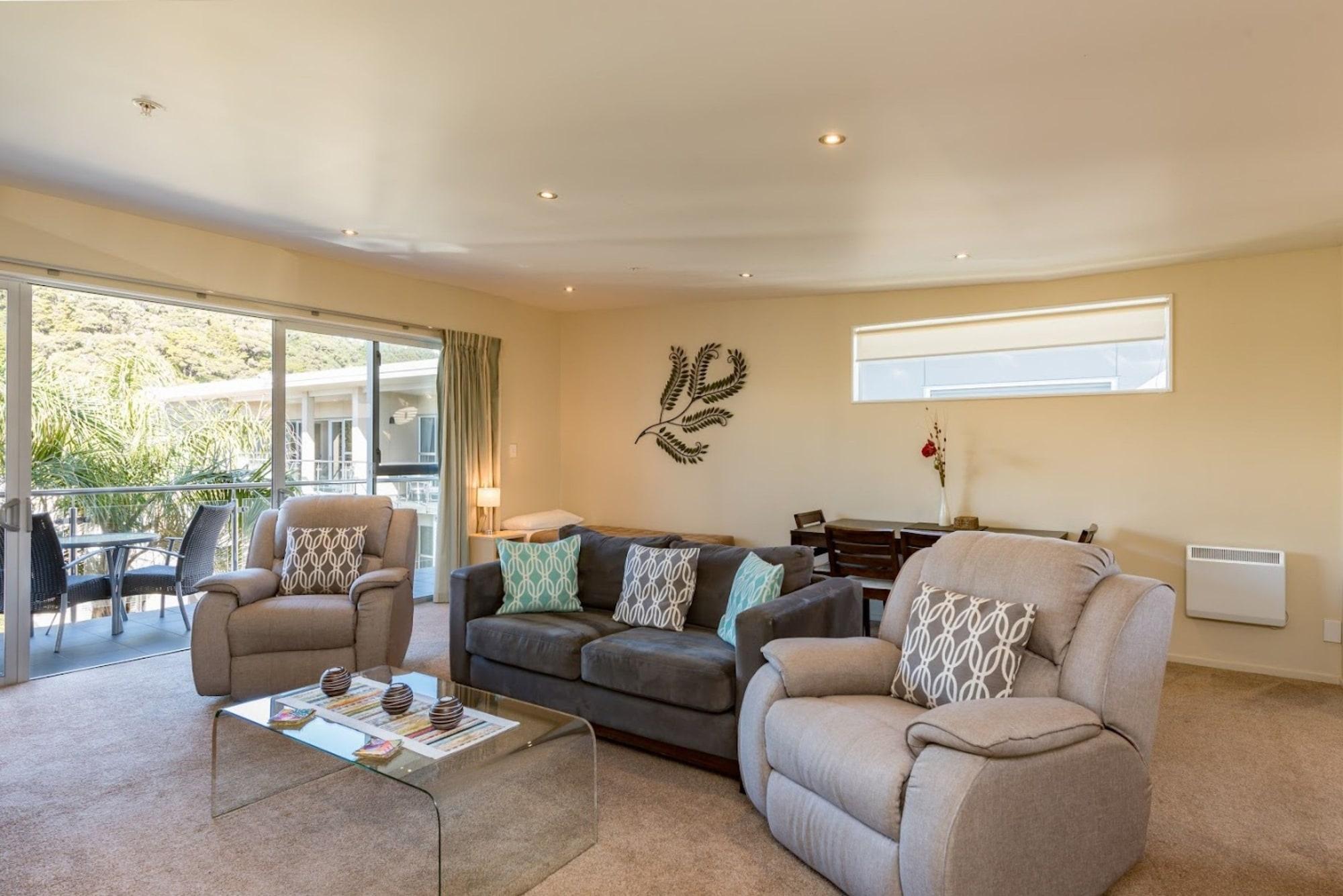 Edgewater Palms Apartments Paihia Extérieur photo