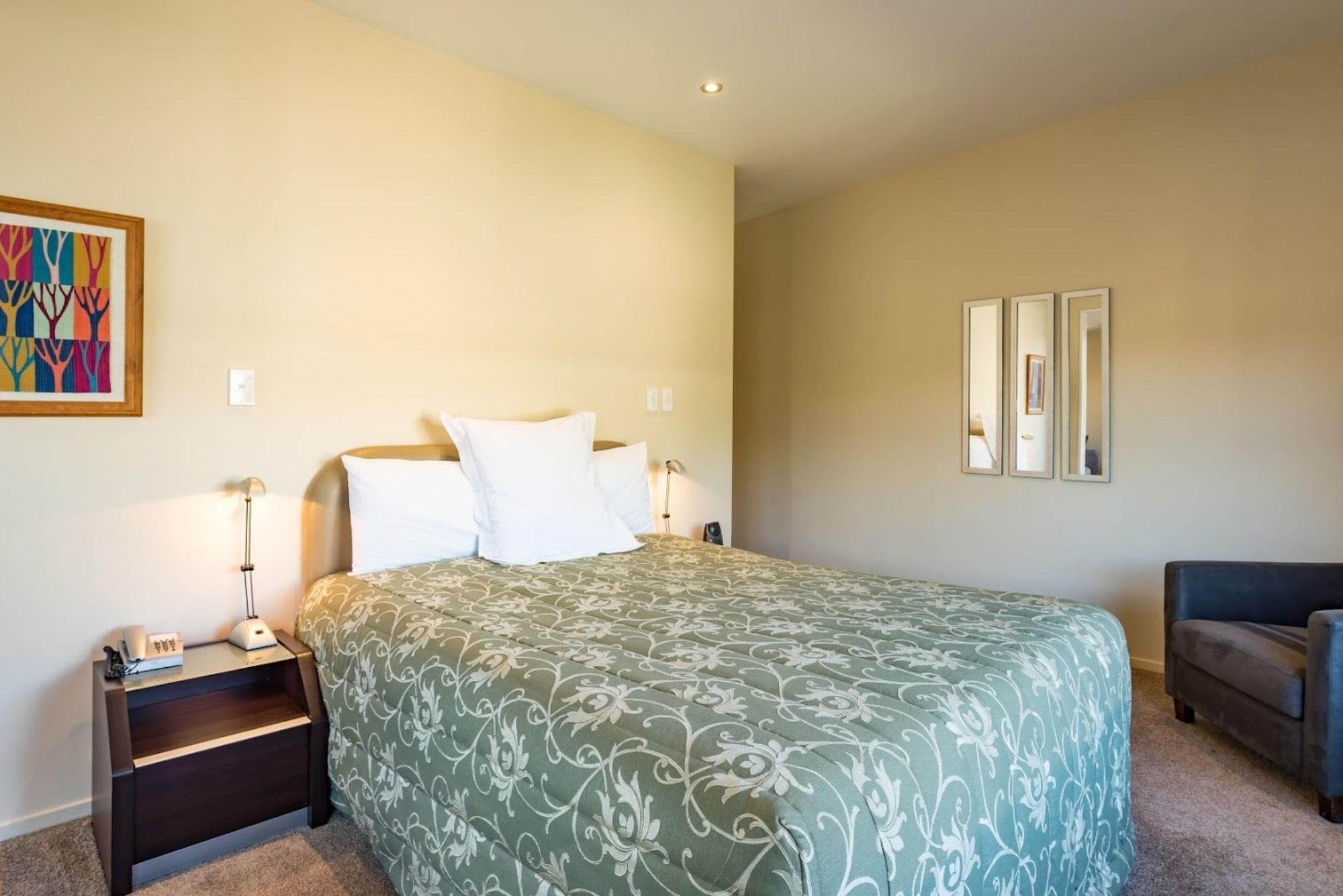 Edgewater Palms Apartments Paihia Extérieur photo