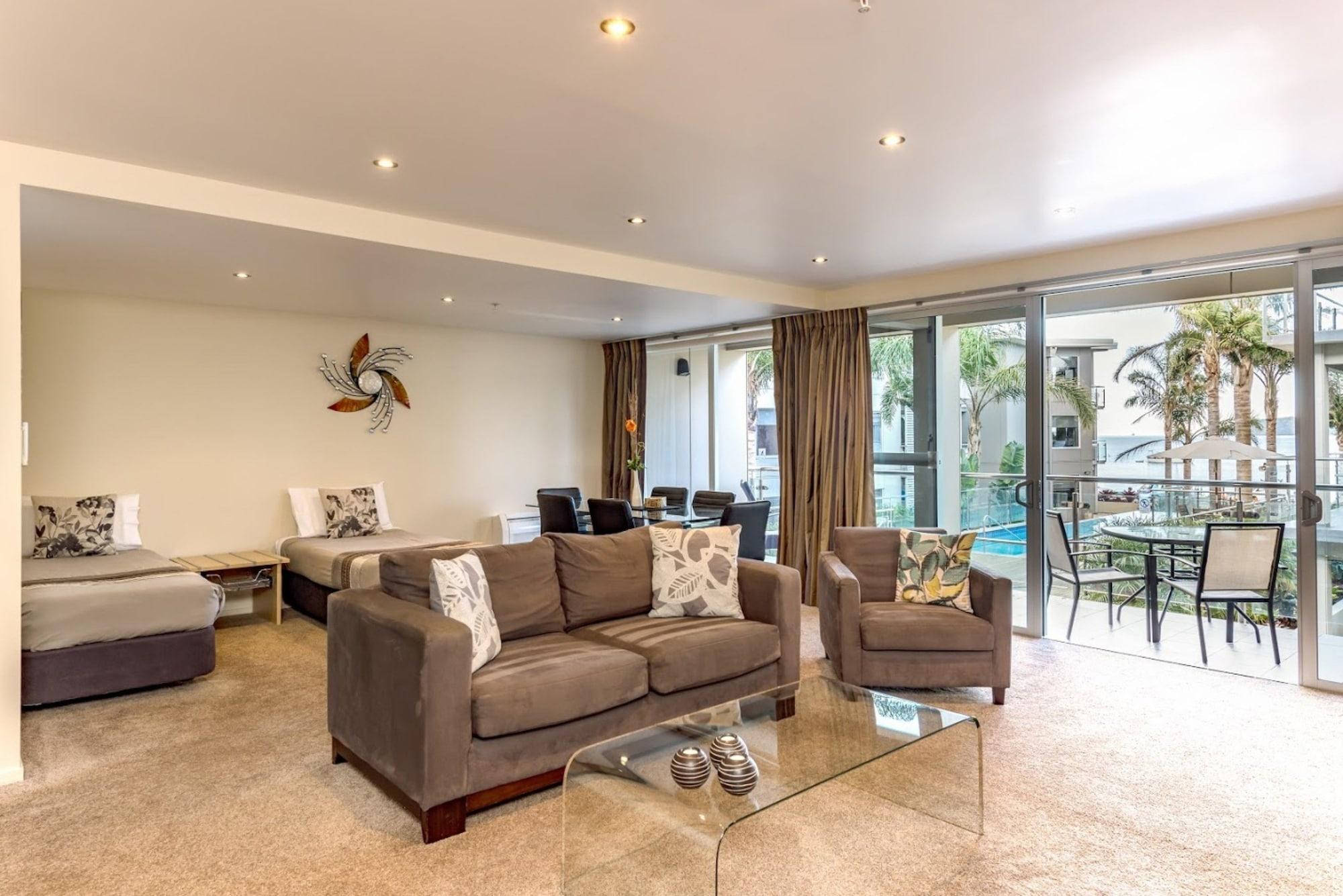 Edgewater Palms Apartments Paihia Extérieur photo