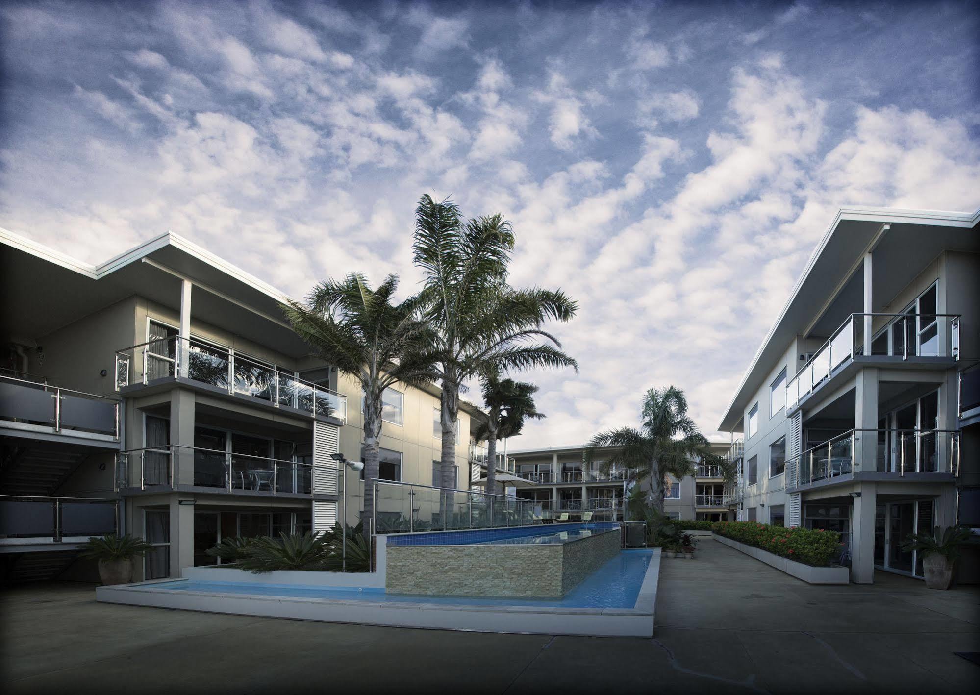 Edgewater Palms Apartments Paihia Extérieur photo